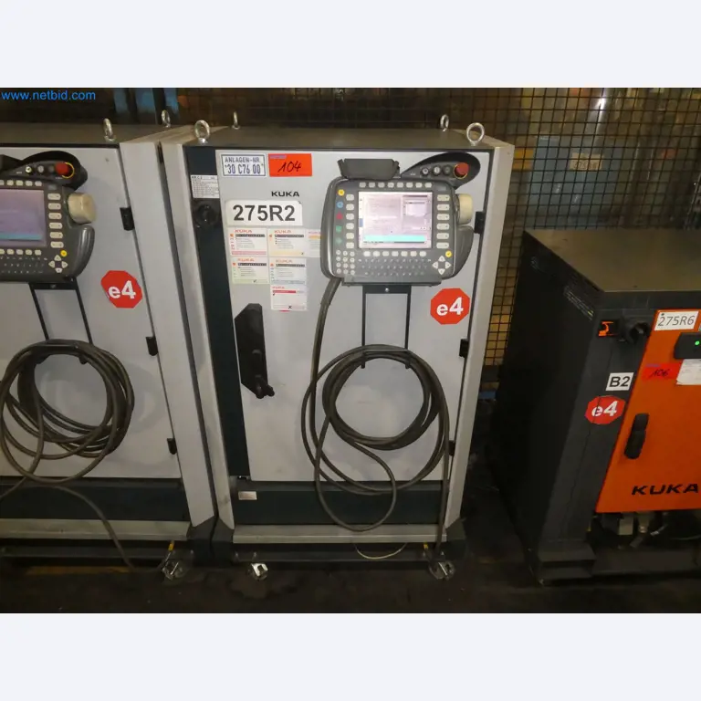 Robots, welding equipment and assembly accessories from the automotive industry-4