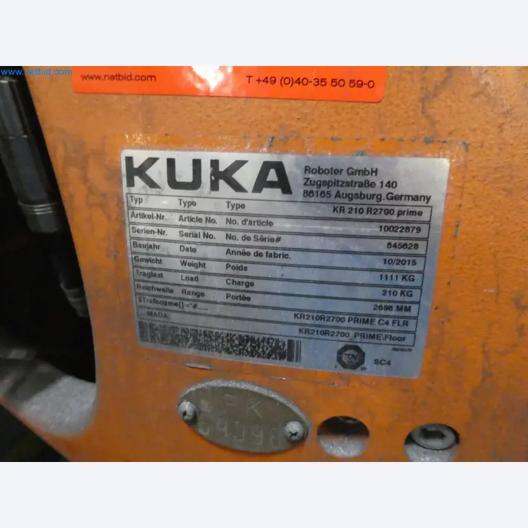 Robots, welding equipment and assembly accessories from the automotive industry-51