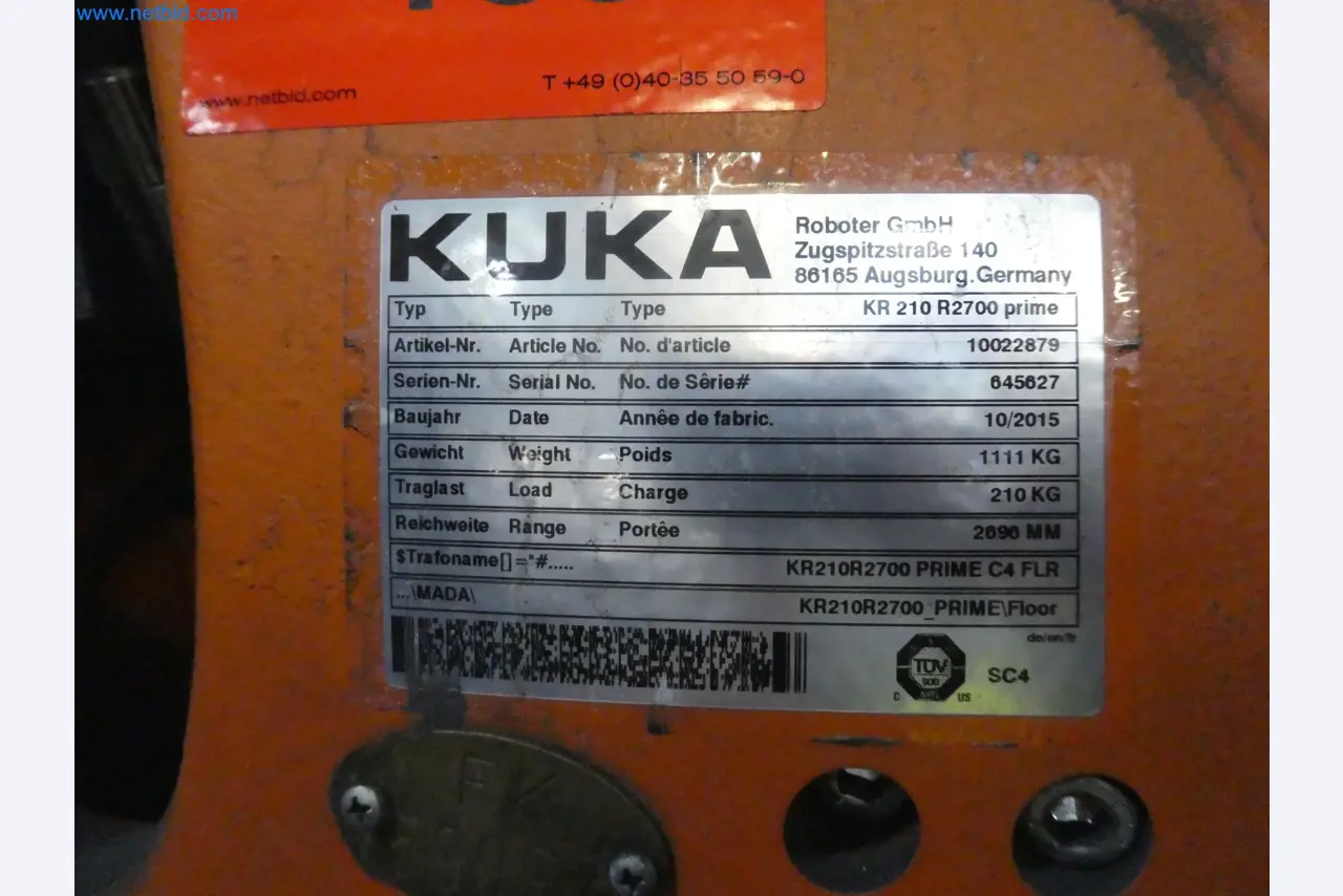 Robots, welding equipment and assembly accessories from the automotive industry-55