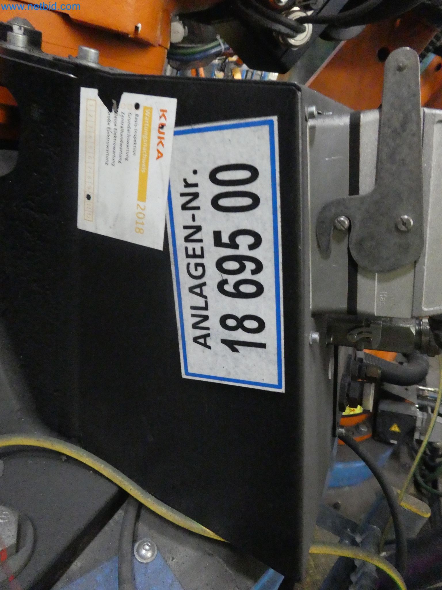 Robots, welding equipment and assembly accessories from the automotive industry-56