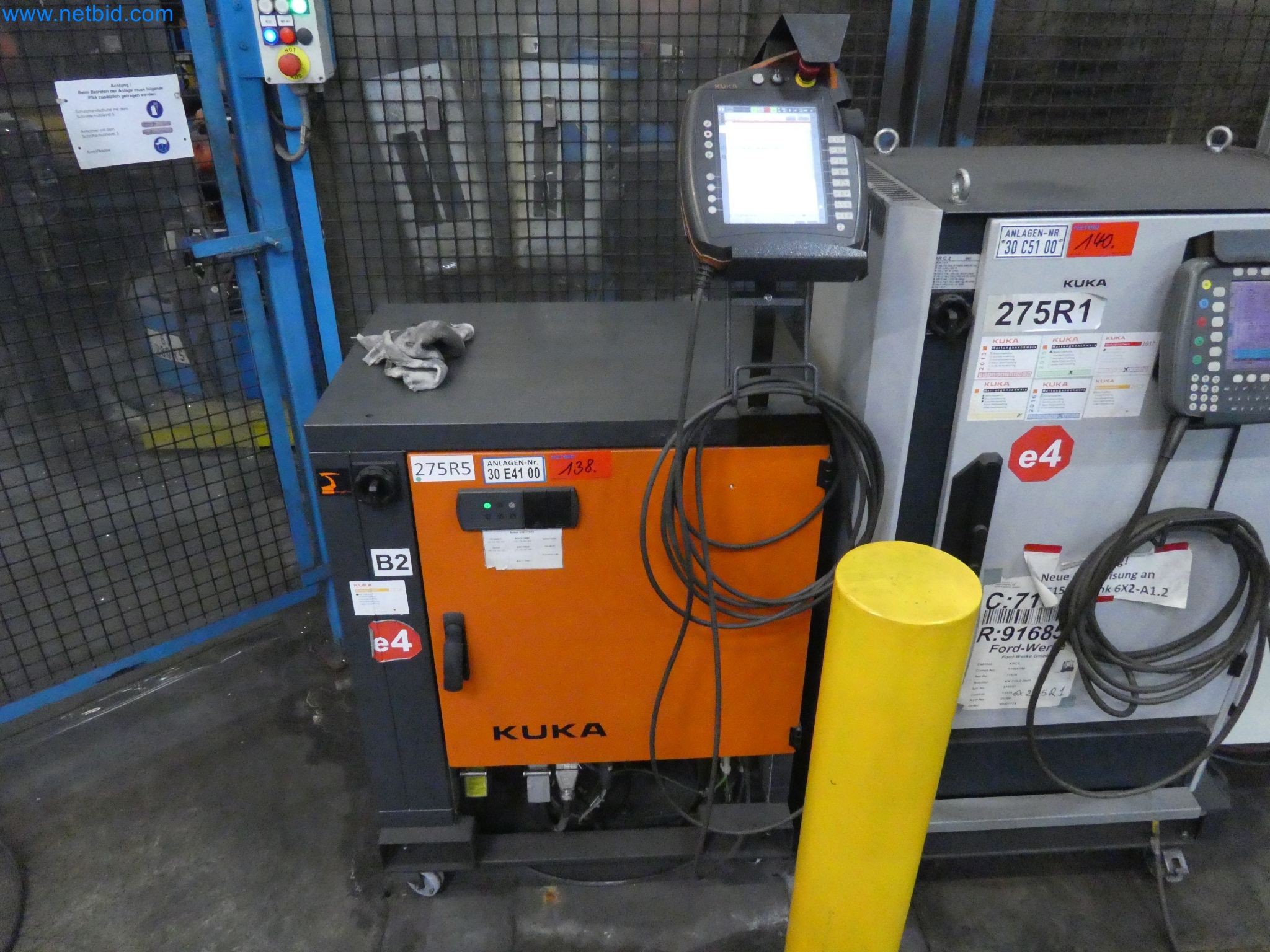 Robots, welding equipment and assembly accessories from the automotive industry-57