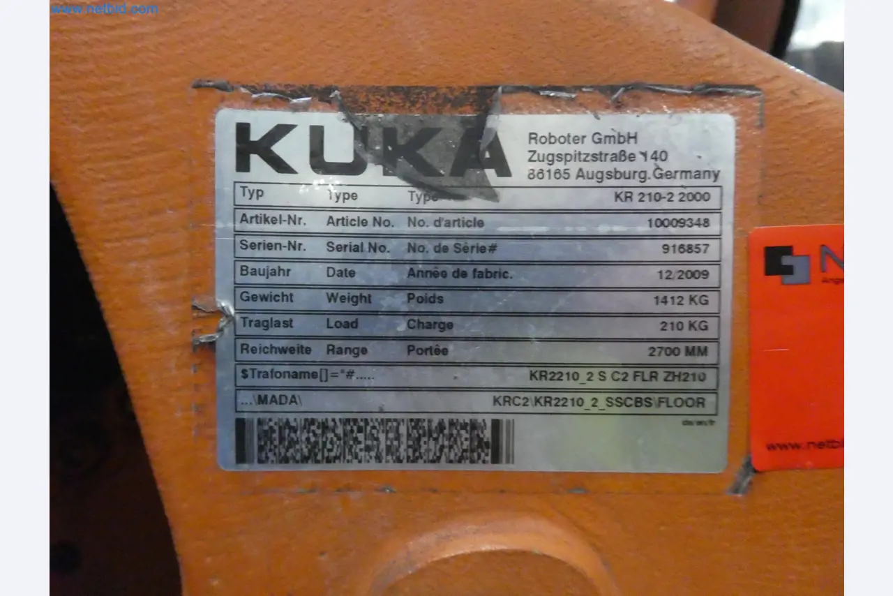 Robots, welding equipment and assembly accessories from the automotive industry-62