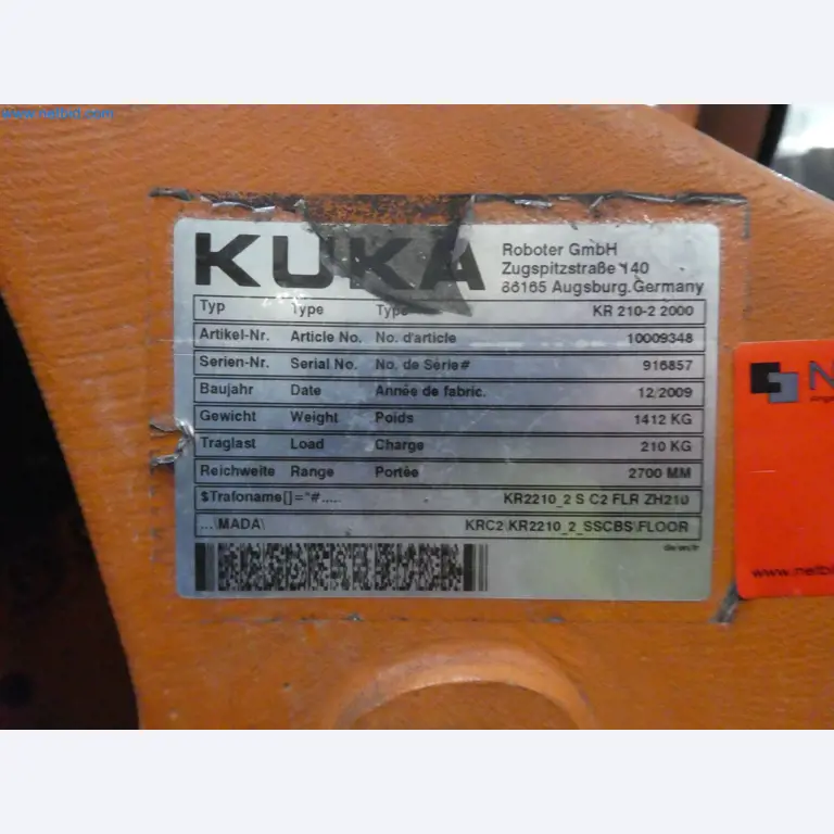 Robots, welding equipment and assembly accessories from the automotive industry-62