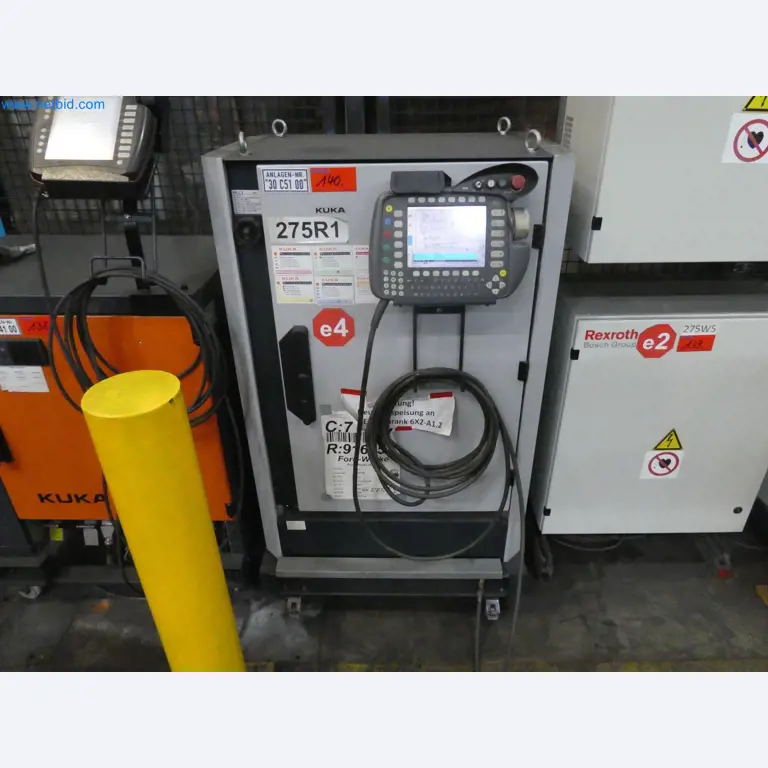 Robots, welding equipment and assembly accessories from the automotive industry-63