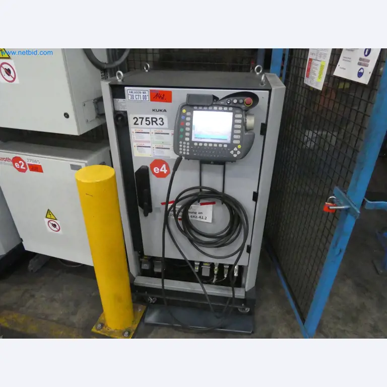 Robots, welding equipment and assembly accessories from the automotive industry-64