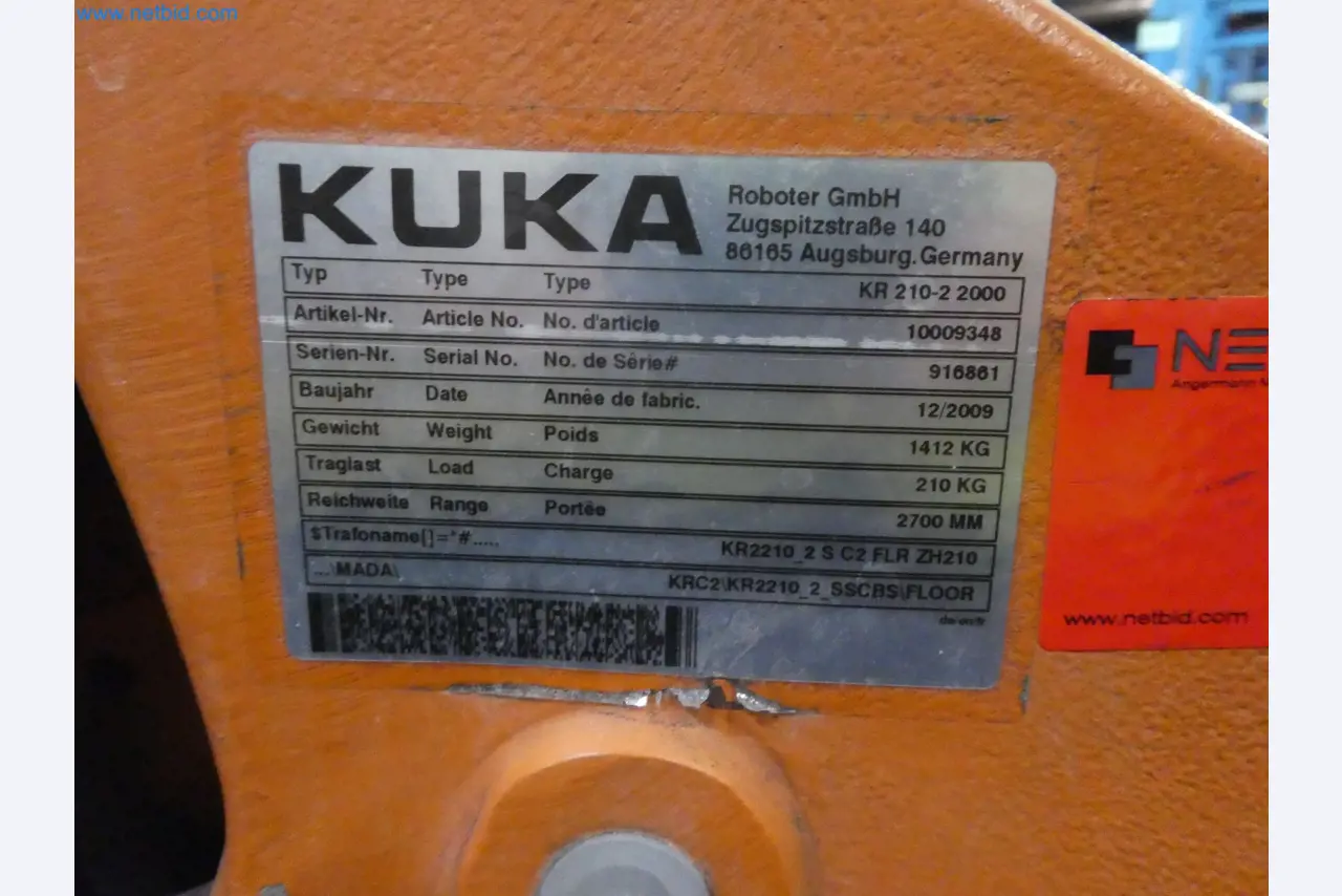 Robots, welding equipment and assembly accessories from the automotive industry-68