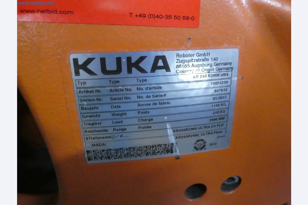 Robots, welding equipment and assembly accessories from the automotive industry-73