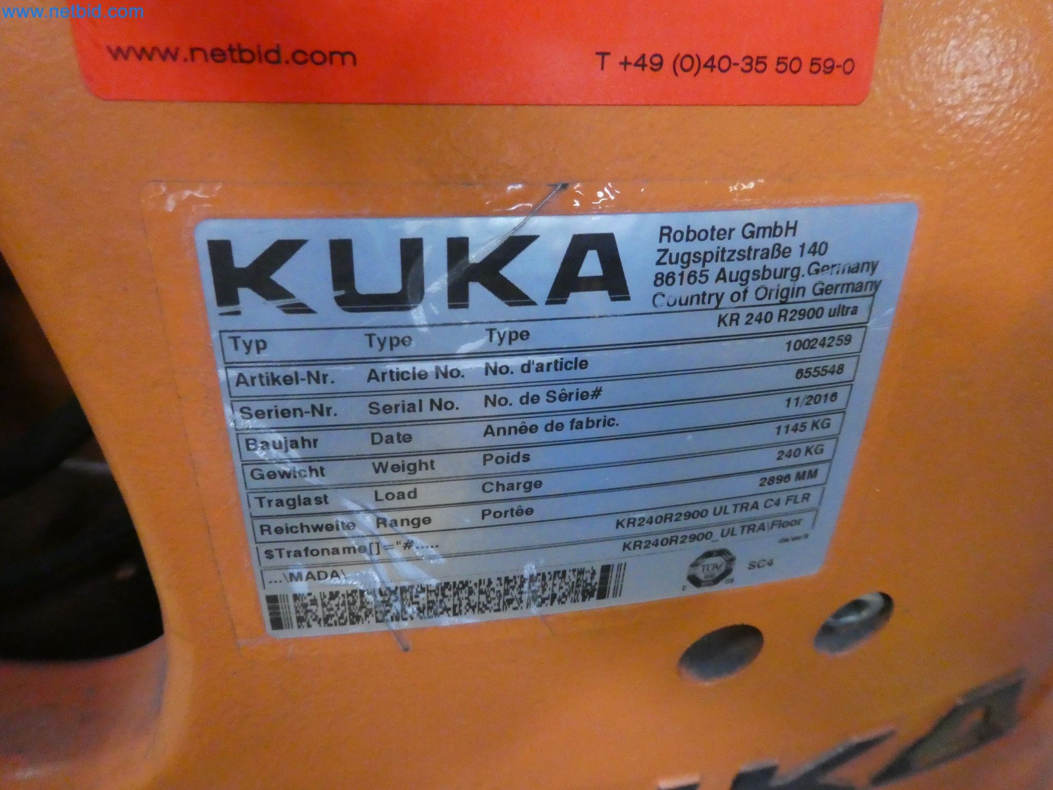 Robots, welding equipment and assembly accessories from the automotive industry-79