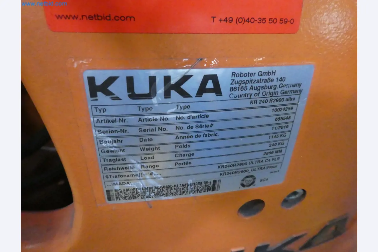 Robots, welding equipment and assembly accessories from the automotive industry-79