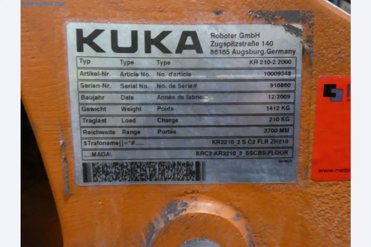 Robots, welding equipment and assembly accessories from the automotive industry-7