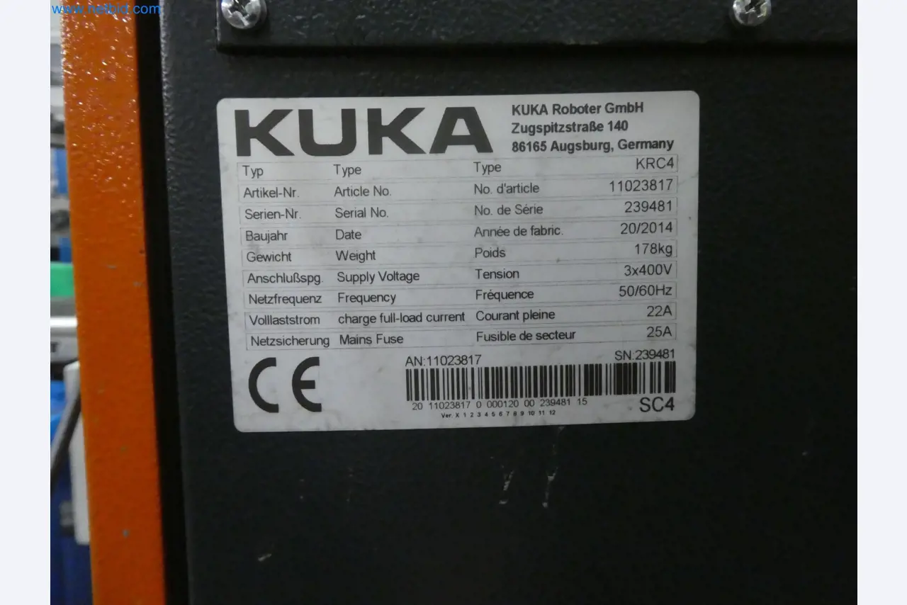 Robots, welding equipment and assembly accessories from the automotive industry-89