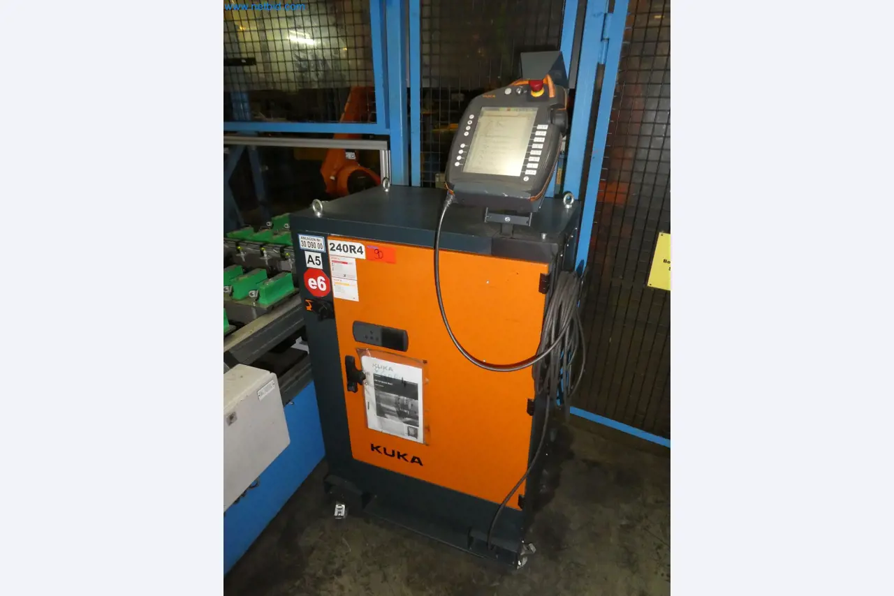 Robots, welding equipment and assembly accessories from the automotive industry-90