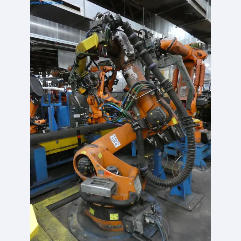Robots, welding equipment and assembly accessories from the automotive industry-95