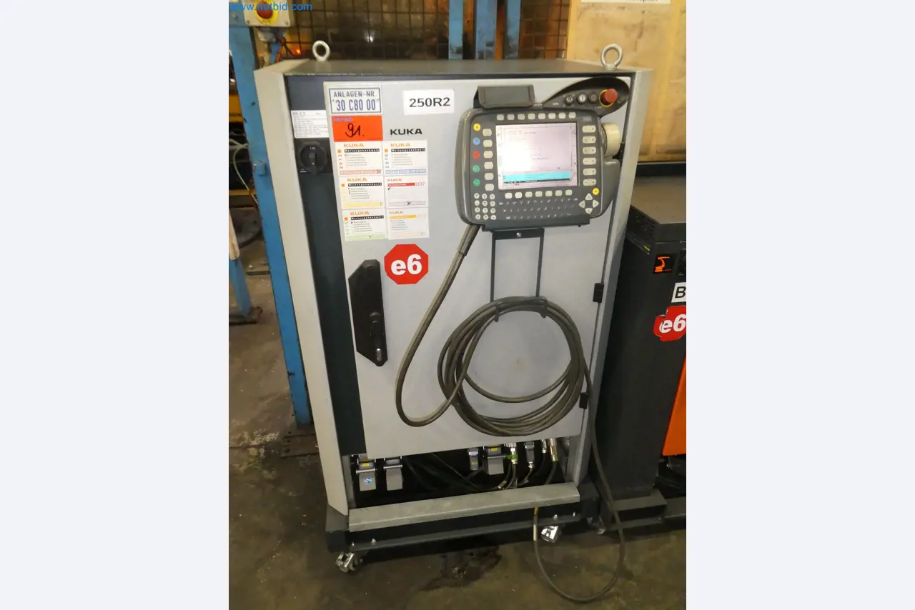 Robots, welding equipment and assembly accessories from the automotive industry-97