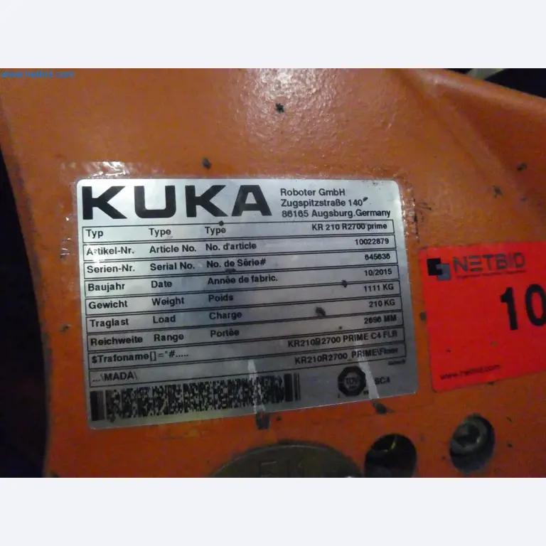 Robots, welding equipment and assembly accessories from the automotive industry-9