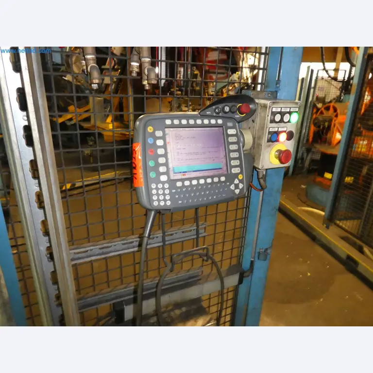 Robots, welding equipment and assembly accessories from the automotive industry-12