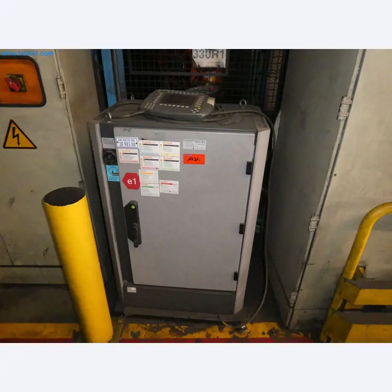 Robots, welding equipment and assembly accessories from the automotive industry-16