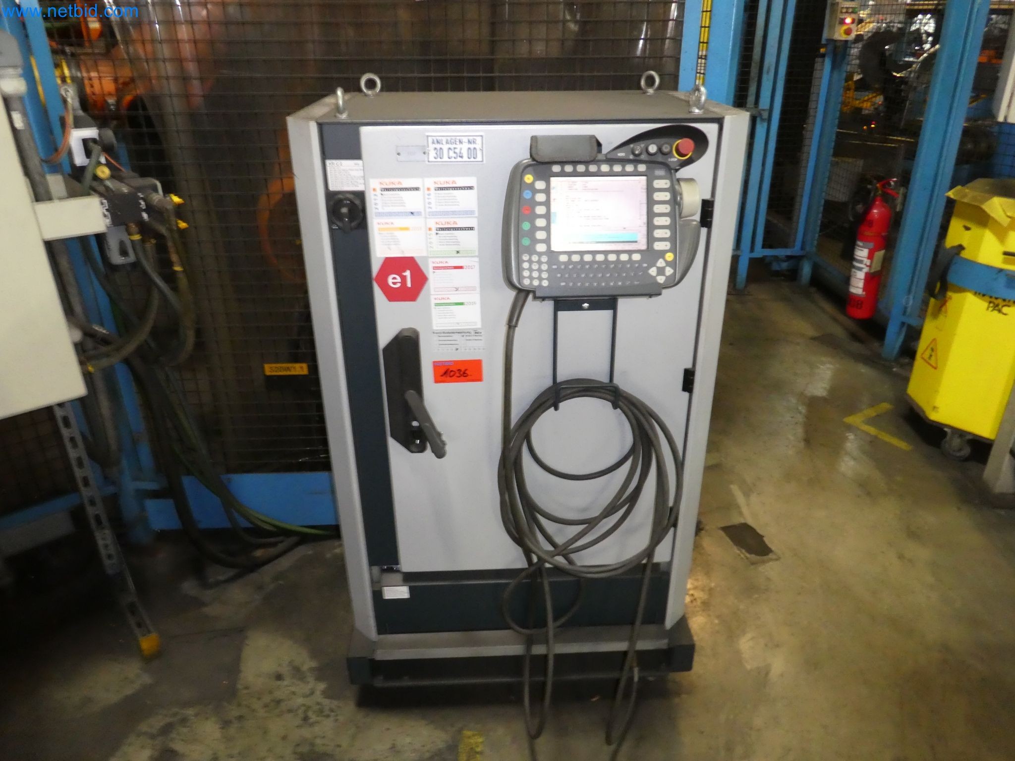 Robots, welding equipment and assembly accessories from the automotive industry-19