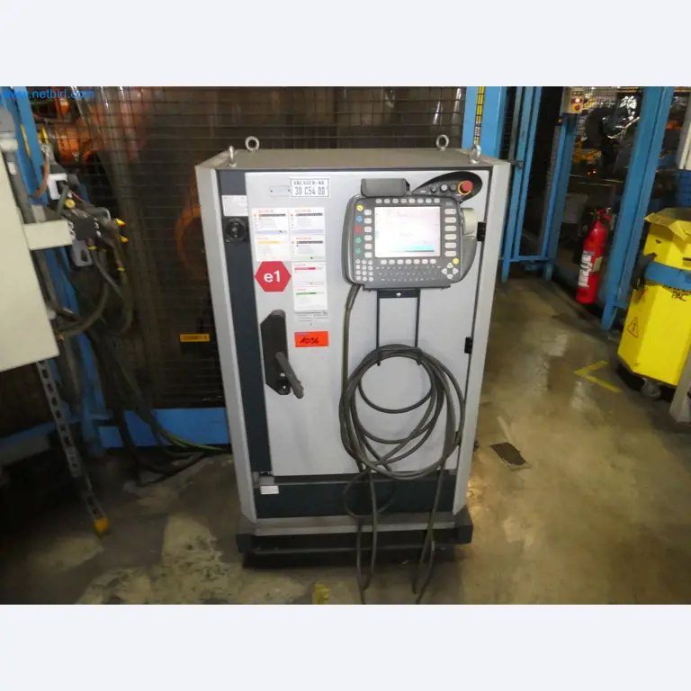 Robots, welding equipment and assembly accessories from the automotive industry-19