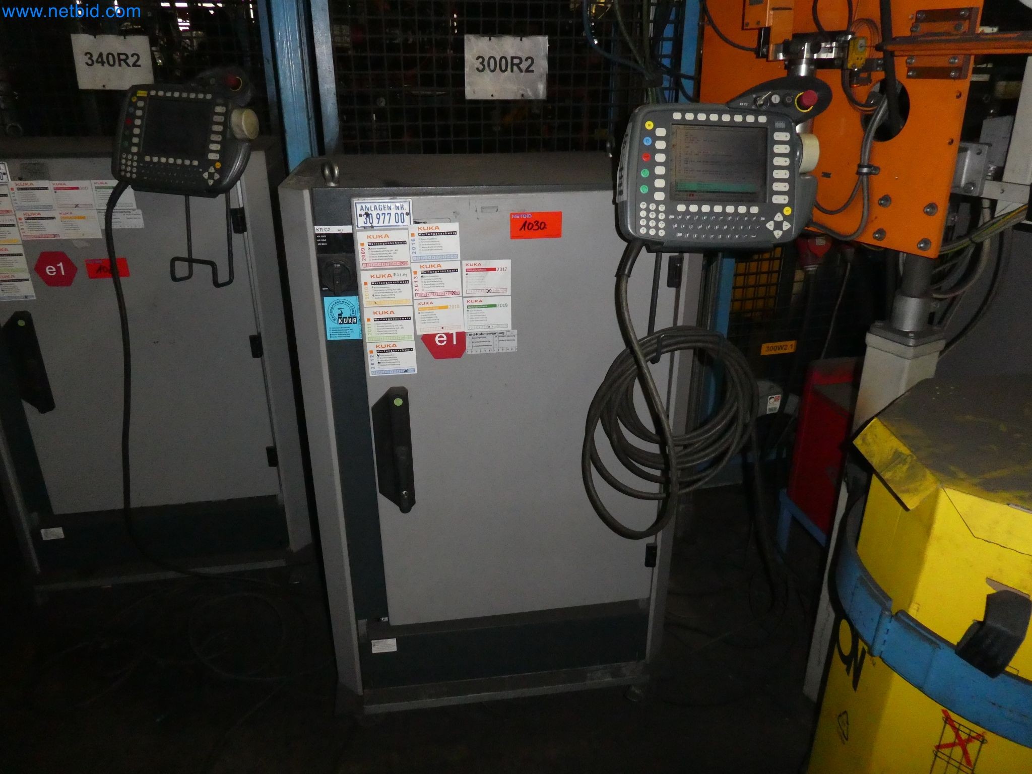 Robots, welding equipment and assembly accessories from the automotive industry-26