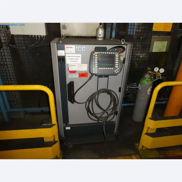 Robots, welding equipment and assembly accessories from the automotive industry-29