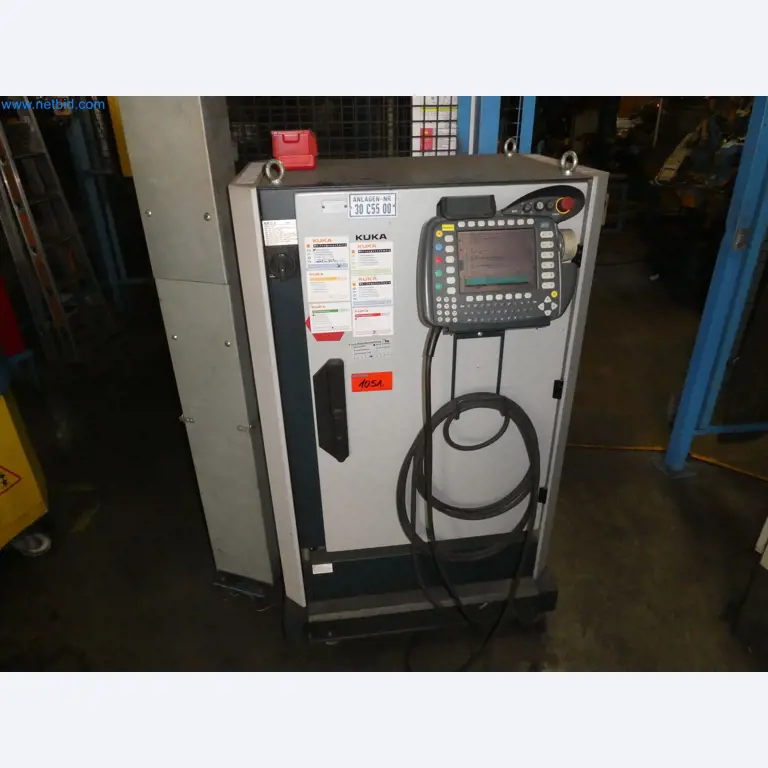 Robots, welding equipment and assembly accessories from the automotive industry-32