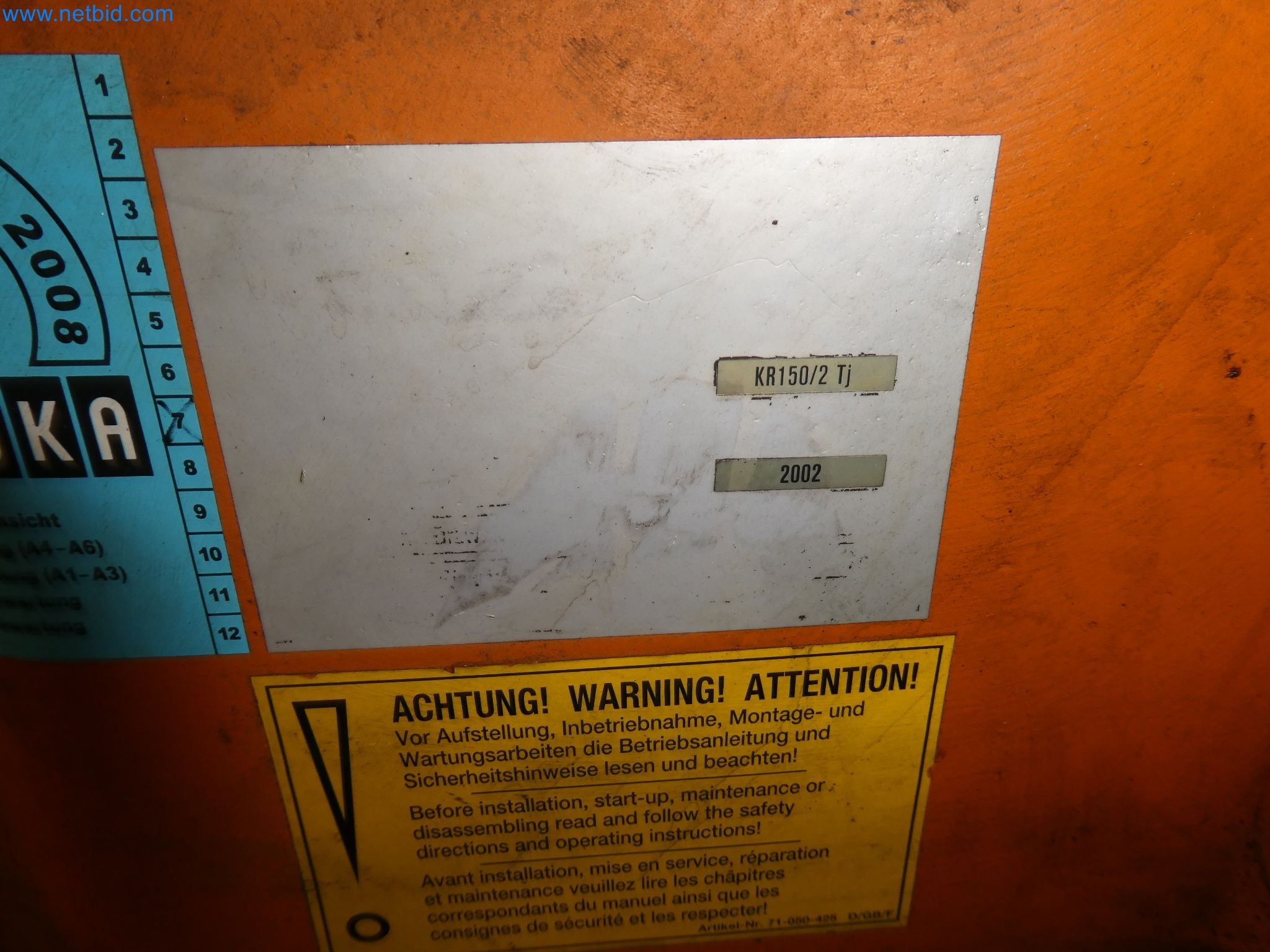 Robots, welding equipment and assembly accessories from the automotive industry-35