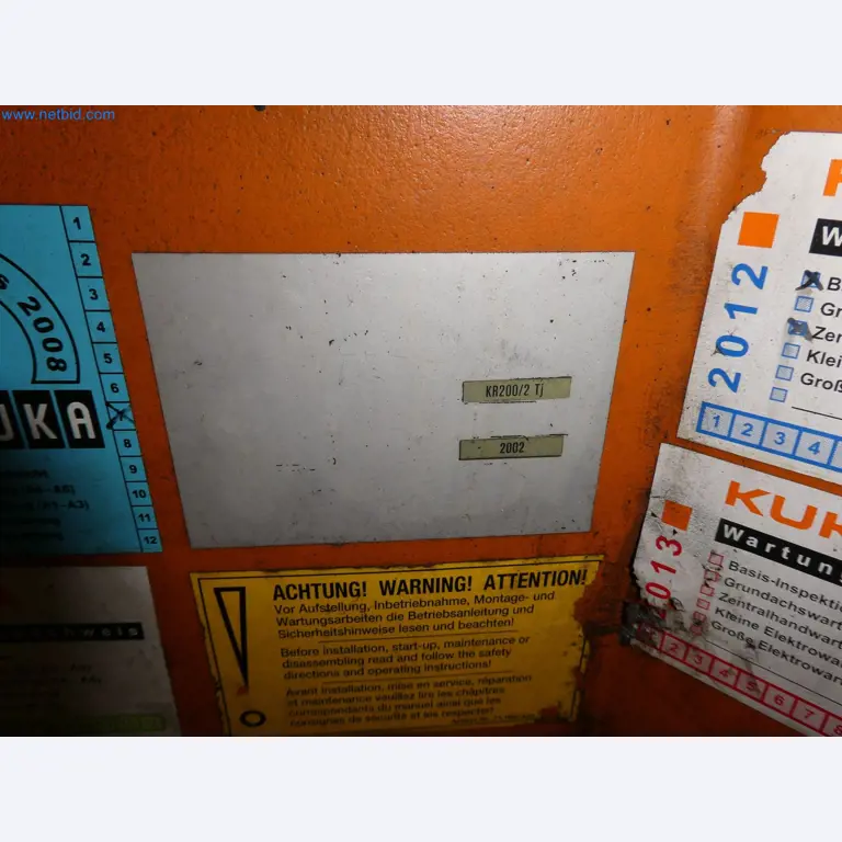 Robots, welding equipment and assembly accessories from the automotive industry-39