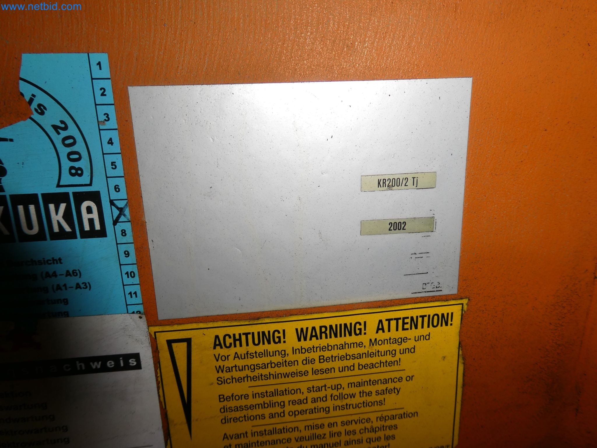 Robots, welding equipment and assembly accessories from the automotive industry-41