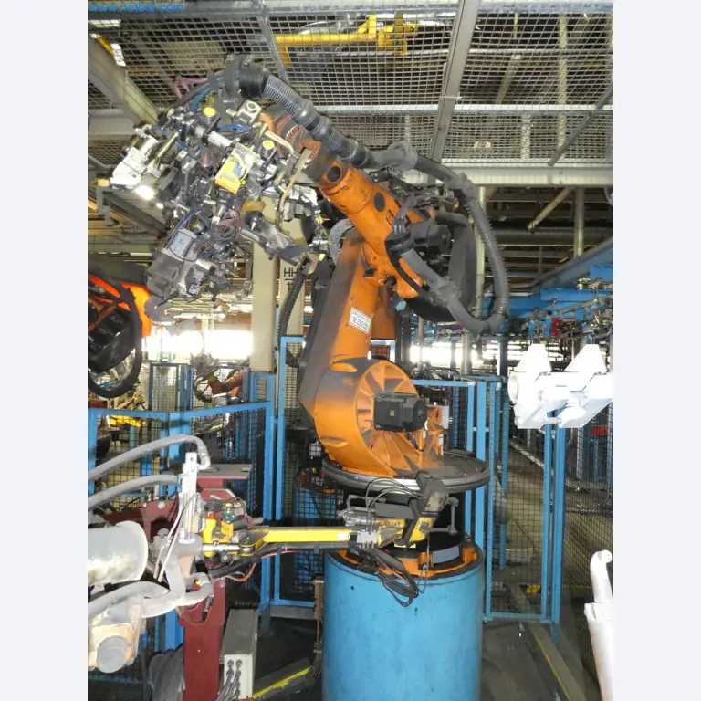 Robots, welding equipment and assembly accessories from the automotive industry-45