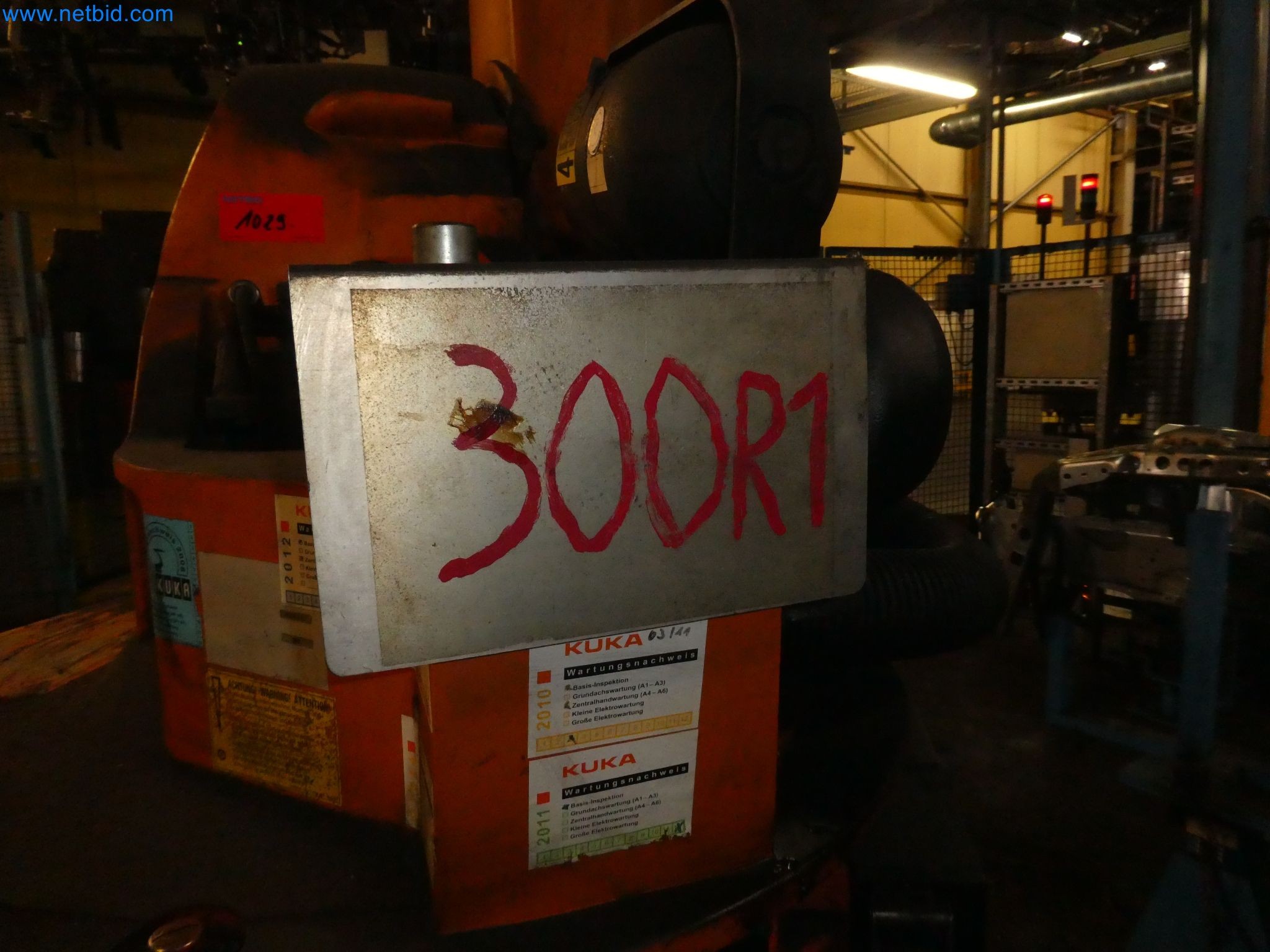 Robots, welding equipment and assembly accessories from the automotive industry-4