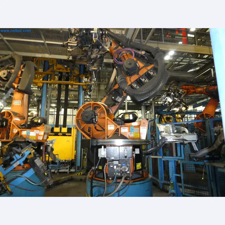 Robots, welding equipment and assembly accessories from the automotive industry-7