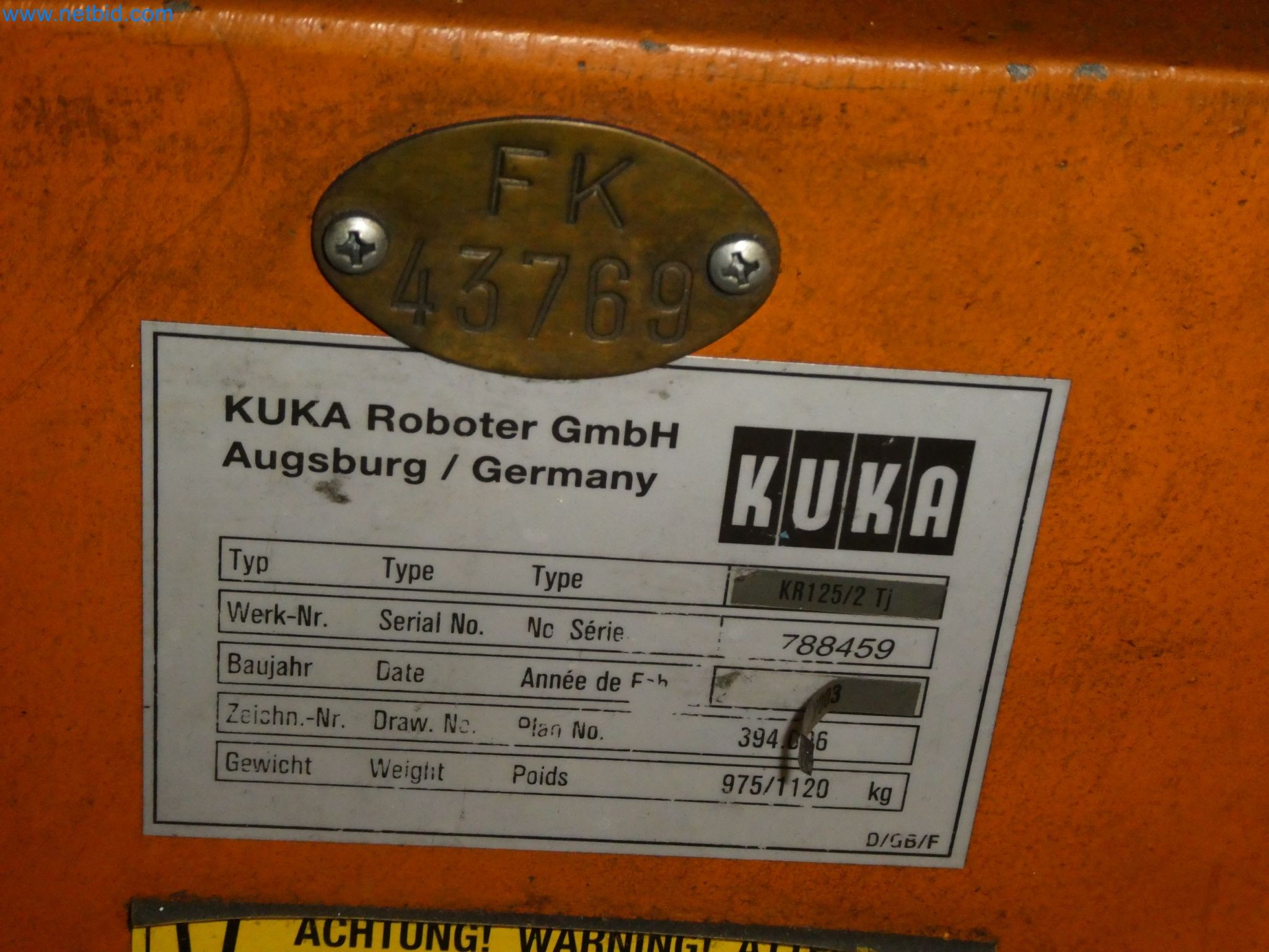 Robots, welding equipment and assembly accessories from the automotive industry-100