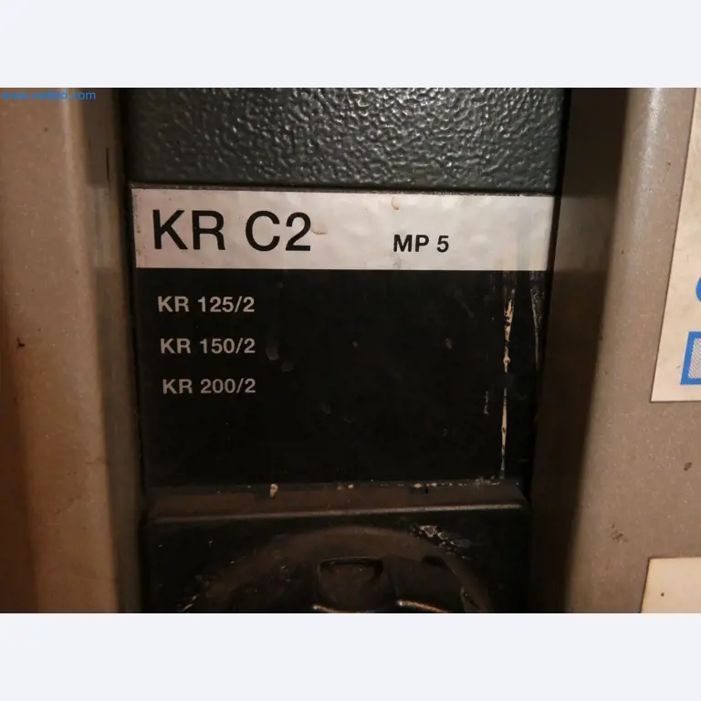 Robots, welding equipment and assembly accessories from the automotive industry-101