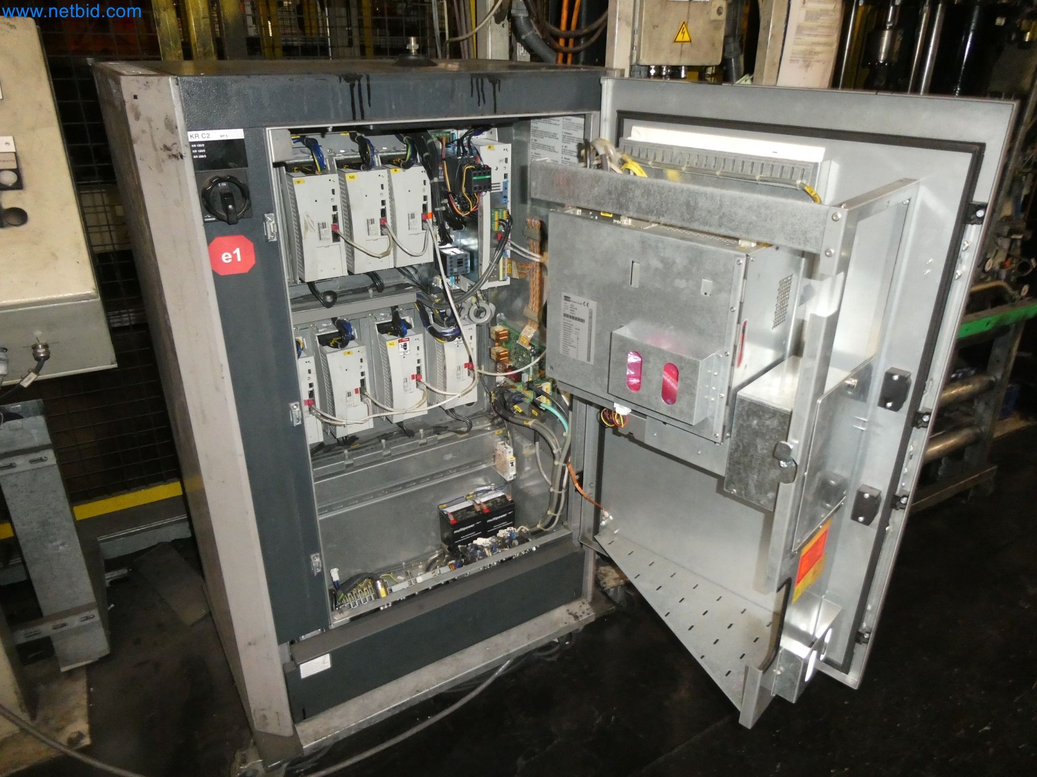 Robots, welding equipment and assembly accessories from the automotive industry-123