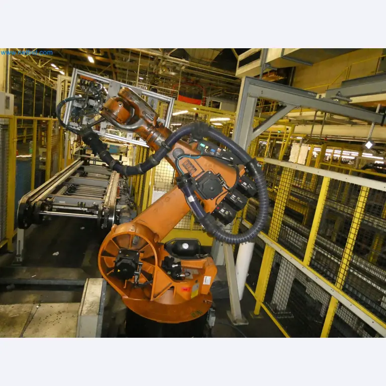 Robots, welding equipment and assembly accessories from the automotive industry-127
