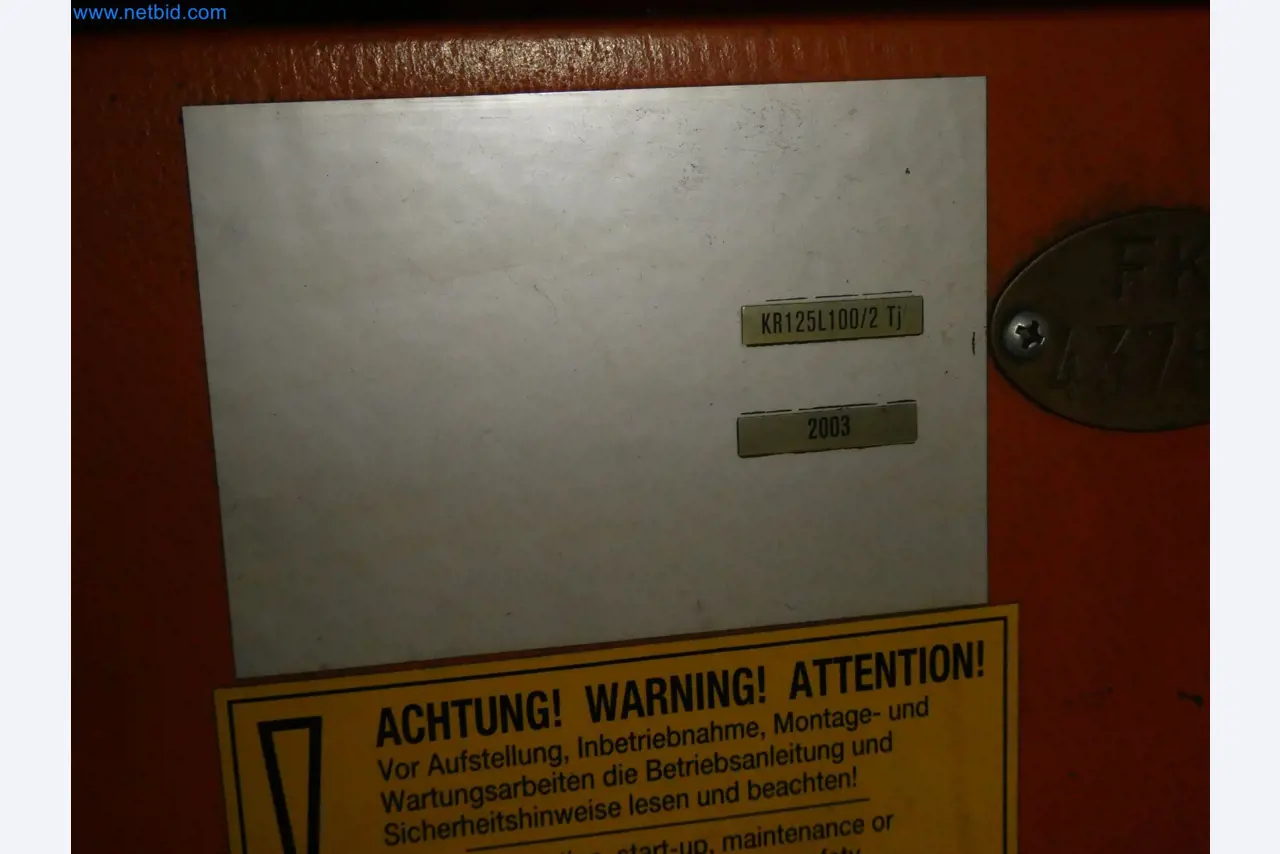 Robots, welding equipment and assembly accessories from the automotive industry-129