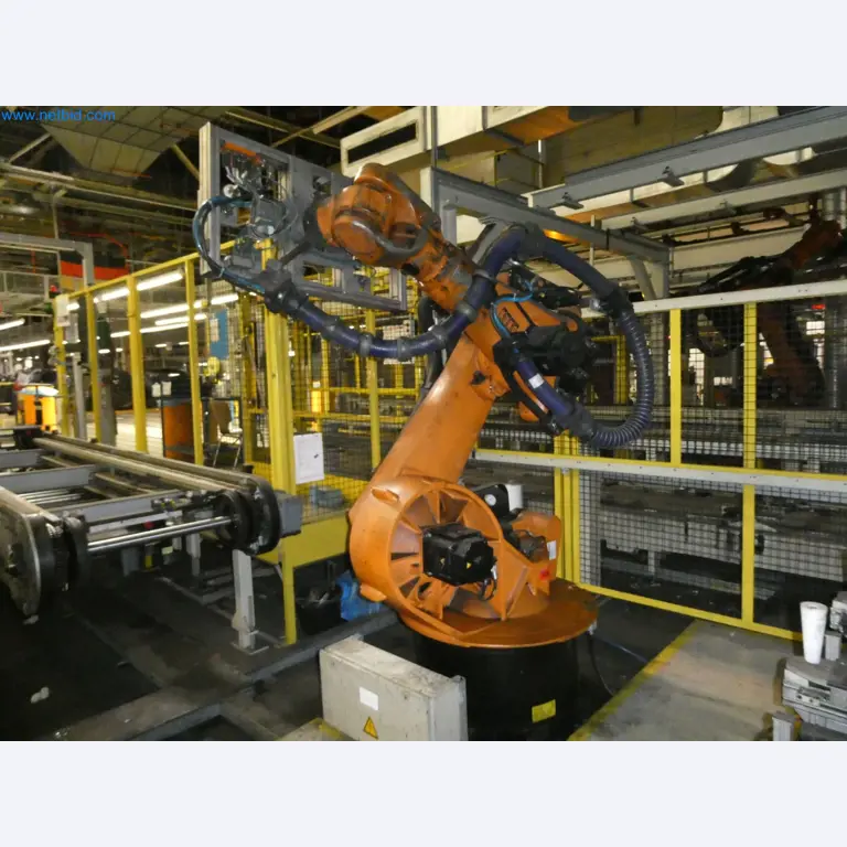 Robots, welding equipment and assembly accessories from the automotive industry-130