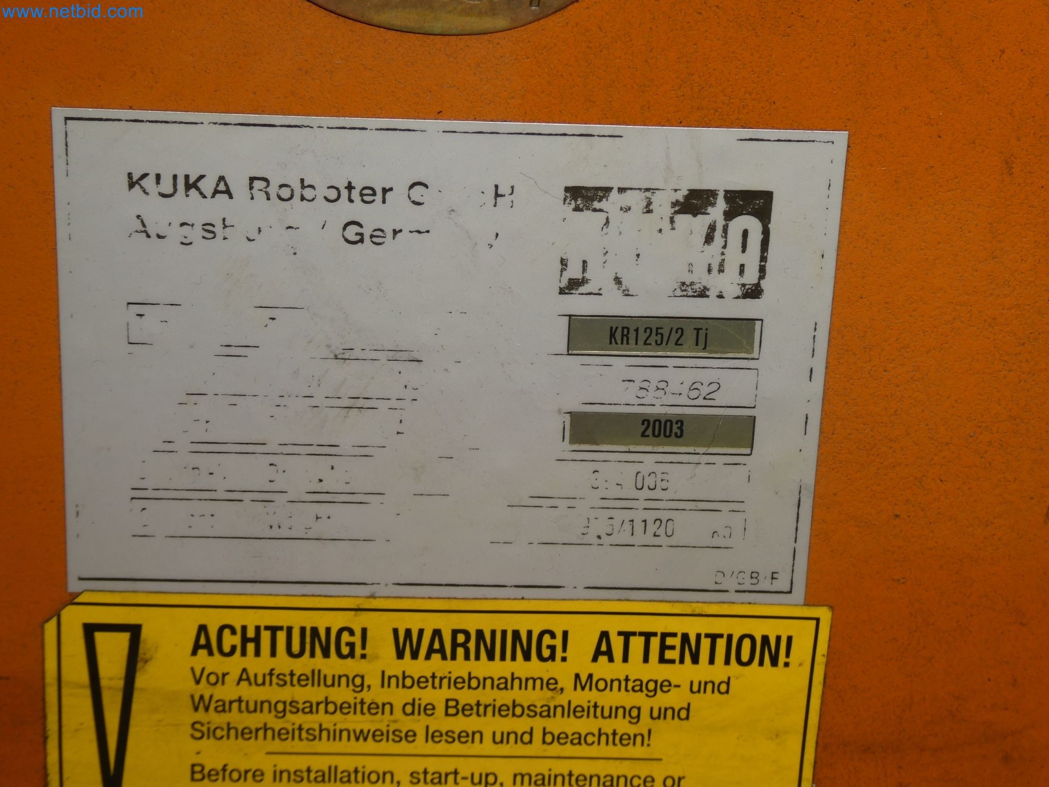 Robots, welding equipment and assembly accessories from the automotive industry-138