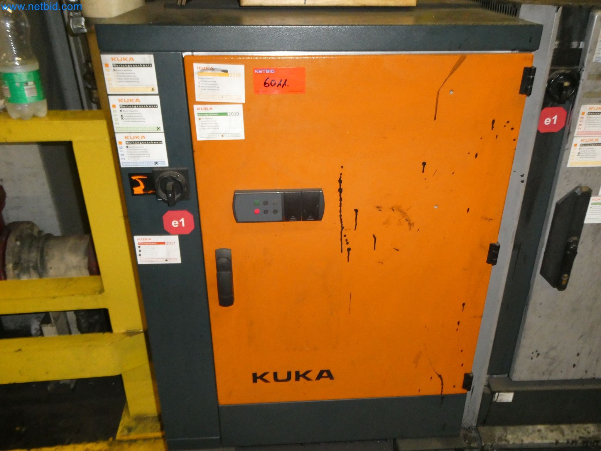 Robots, welding equipment and assembly accessories from the automotive industry-15