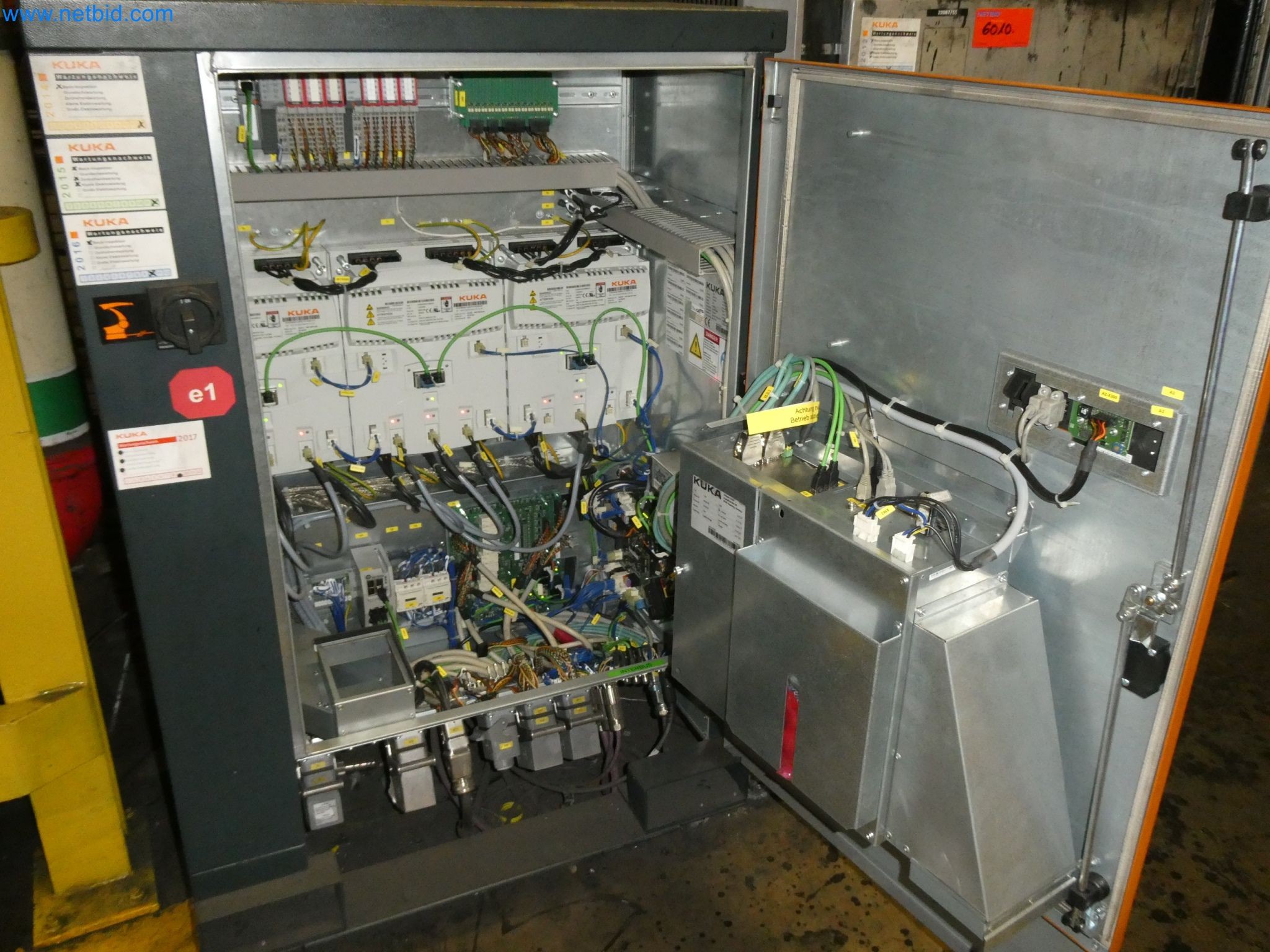 Robots, welding equipment and assembly accessories from the automotive industry-19