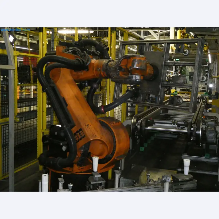 Robots, welding equipment and assembly accessories from the automotive industry-1