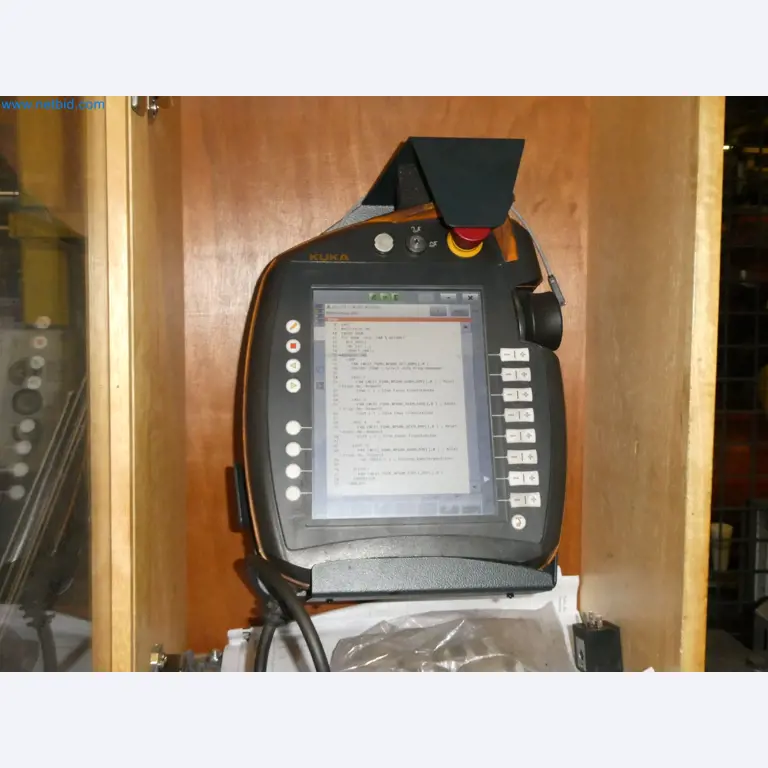 Robots, welding equipment and assembly accessories from the automotive industry-20