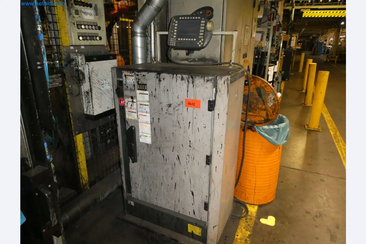 Robots, welding equipment and assembly accessories from the automotive industry-28