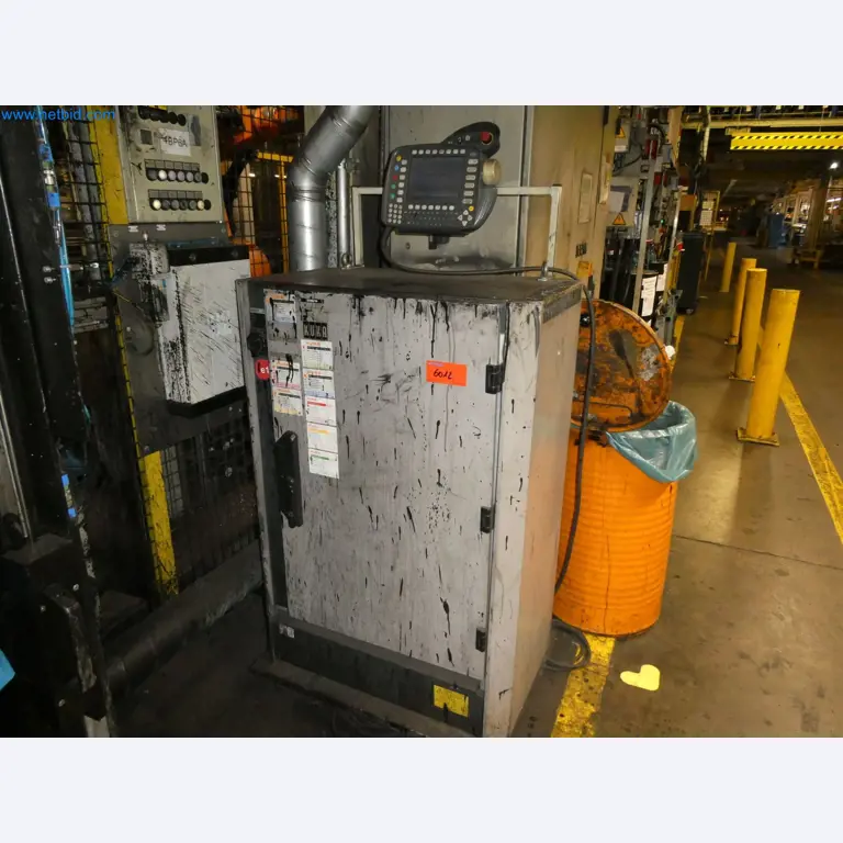 Robots, welding equipment and assembly accessories from the automotive industry-28