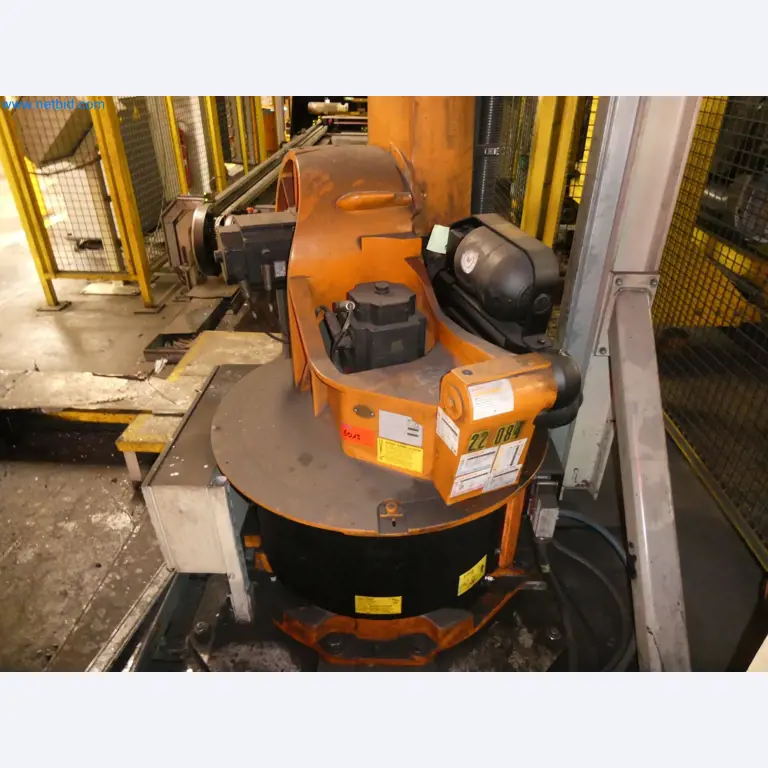 Robots, welding equipment and assembly accessories from the automotive industry-30