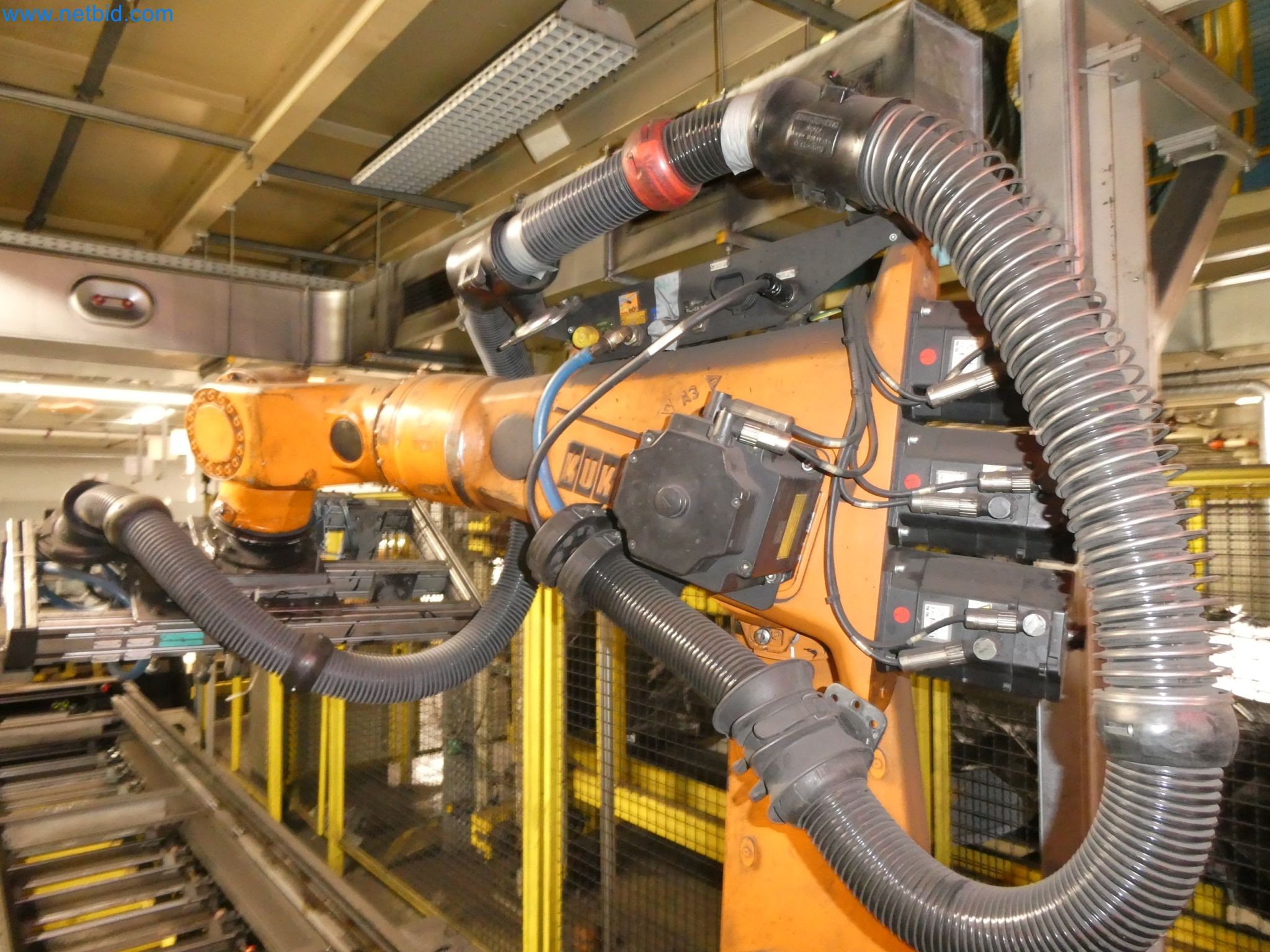 Robots, welding equipment and assembly accessories from the automotive industry-35