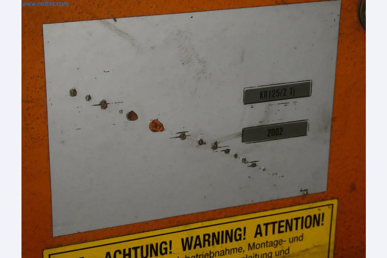 Robots, welding equipment and assembly accessories from the automotive industry-48