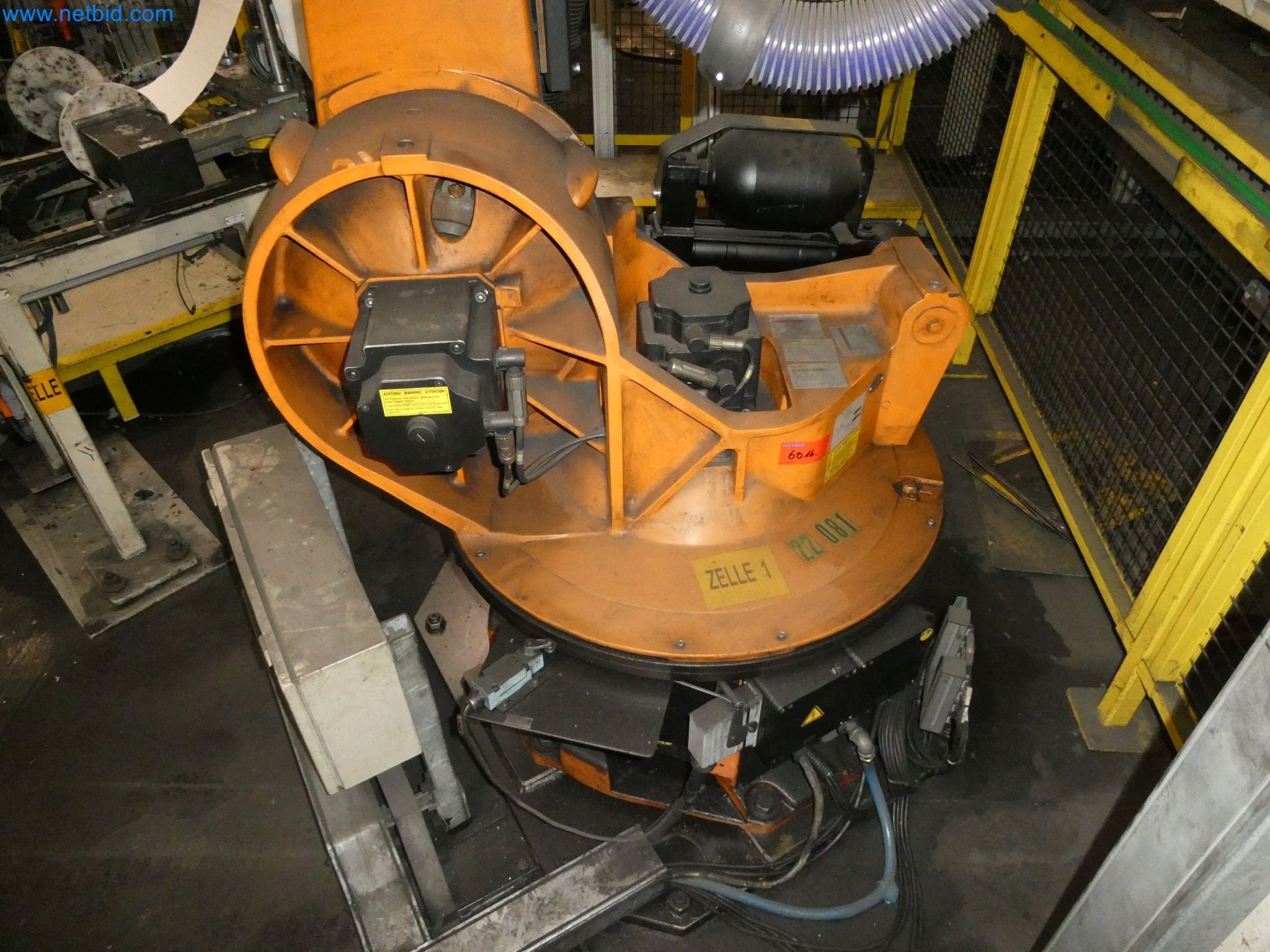 Robots, welding equipment and assembly accessories from the automotive industry-49