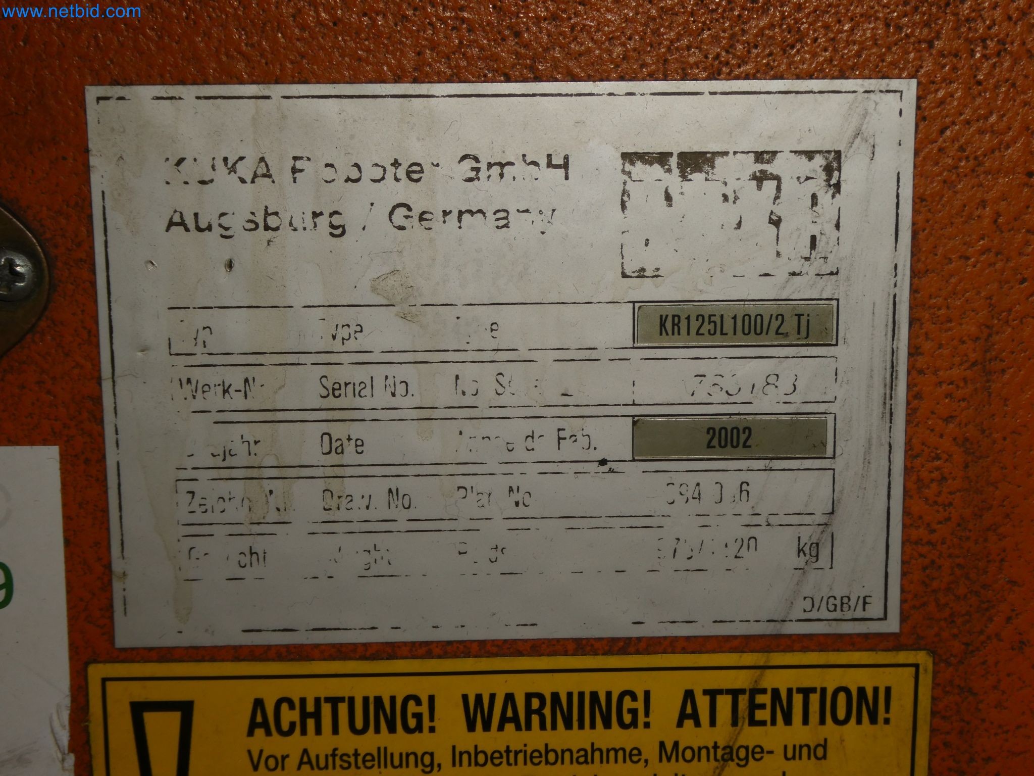 Robots, welding equipment and assembly accessories from the automotive industry-60